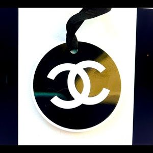 COPY - Chanel black logo charm
